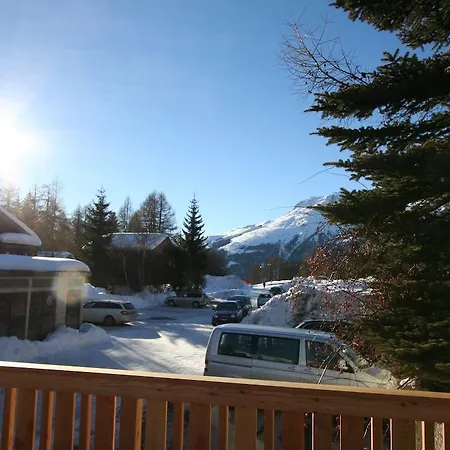 Residenz Edelweiss Aparthotel 3*