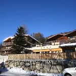 Residenz Edelweiss 아파트호텔 3*